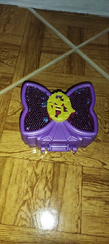 Polly pocket 