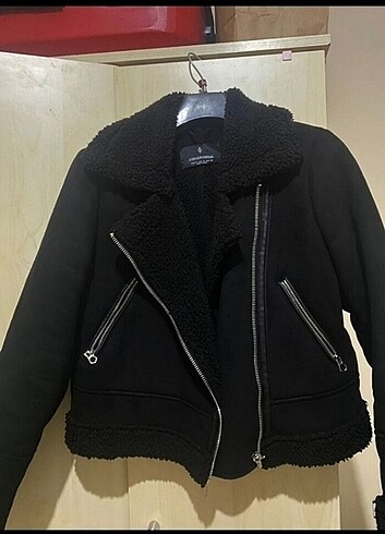 Stradivarius biker mont