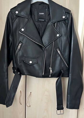 Pull&Bear Kemerli Siyah Kısa Biker Deri Ceket