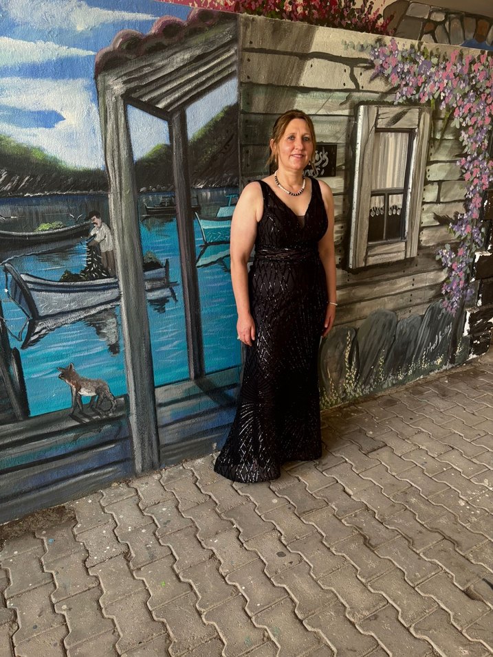 Siyah Yılan Desenli Uzun V Yaka Elbise - Görsel 2