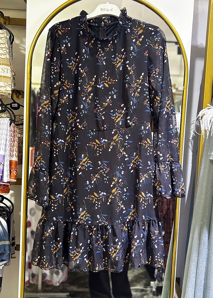 Çiçekli elbise - Görsel 2