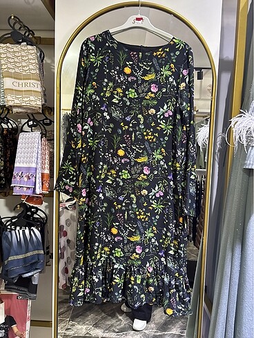 Elbise çiçekli - Görsel 3