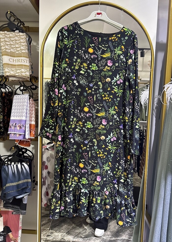 Elbise çiçekli - Görsel 3