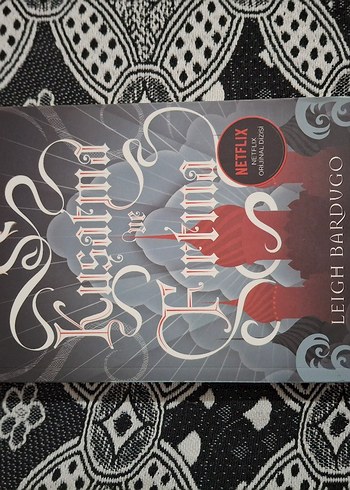 Leigh Bardugo - Karanlığın ve Fırtınanın Kralı