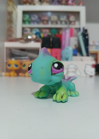 Turkuaz Pastel Aksiyon Figürü