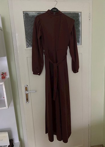 Kahverengi Kemerli Uzun Kadın Elbise - Görsel 3