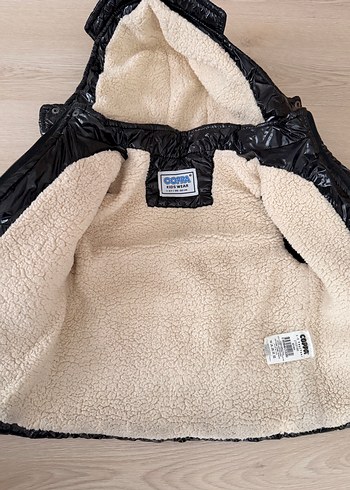 Siyah Çocuk Kürklü Kapüşonlu Mont - Görsel 3