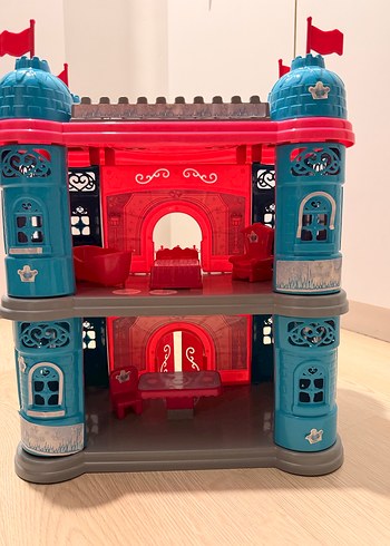 Buzlar Ülkesi Şato - Görsel 2