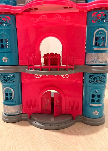 Buzlar Ülkesi Şato - Görsel 6