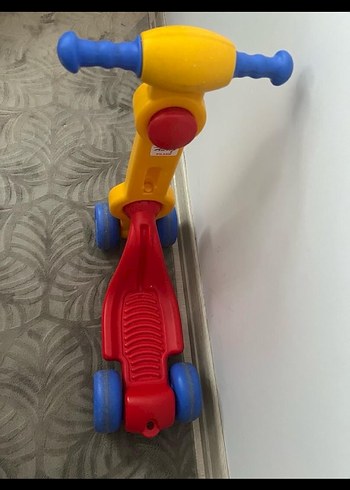 Beden Pilsan marka Renkli Sarı Çocuk Scooterı