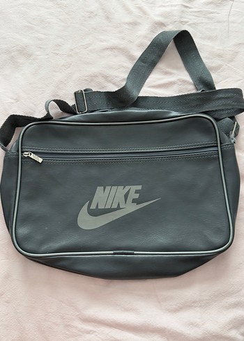 Diğer Nike Siyah Capraz Canta