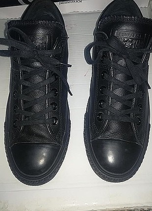 SİYAH DERİ CONVERSE 39,5 NUMARA 