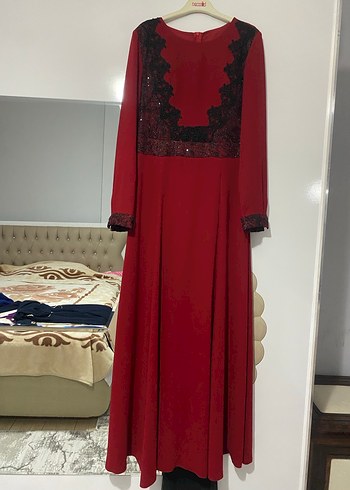 40 Beden Bordo Nakışlı Uzun Kollu Kadın abiye