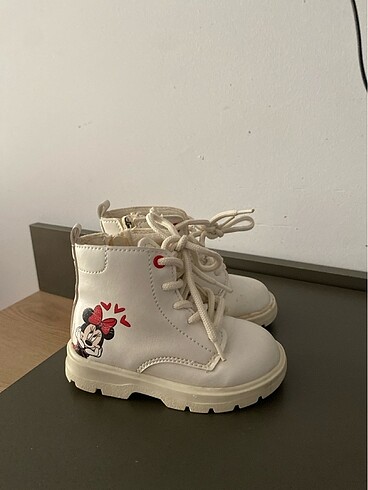LC Waikiki Lc wakiki kız çocuk bot