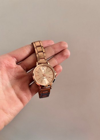 Bej Parlak Kadın Kol Saati - Görsel 4