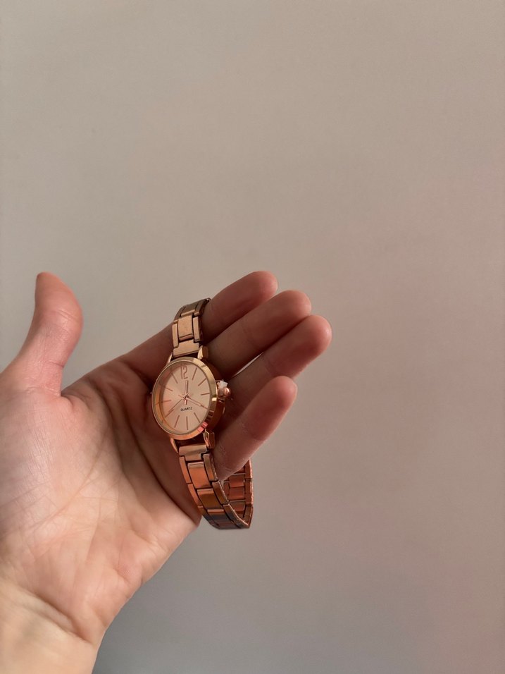 Bej Parlak Kadın Kol Saati - Görsel 2