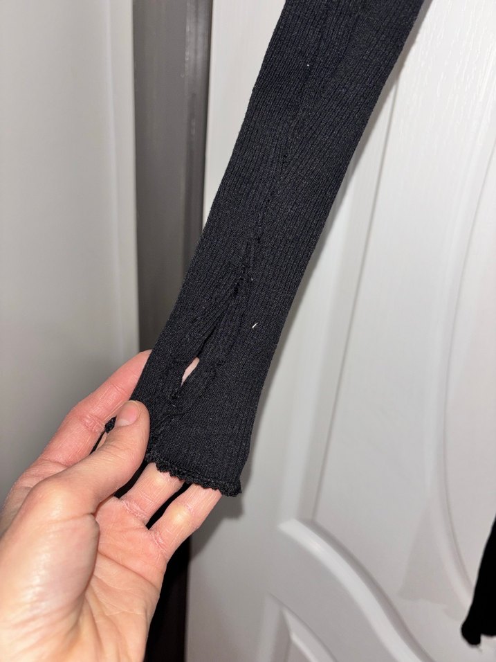 Siyah Yüksek Yakalı Uzun Kollu Midi Elbise - Görsel 3