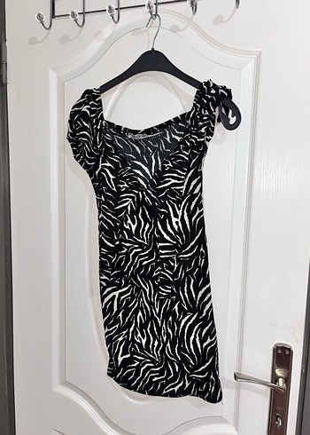Zebra Desenli Kısa Kollu Mini Elbise - Görsel 3