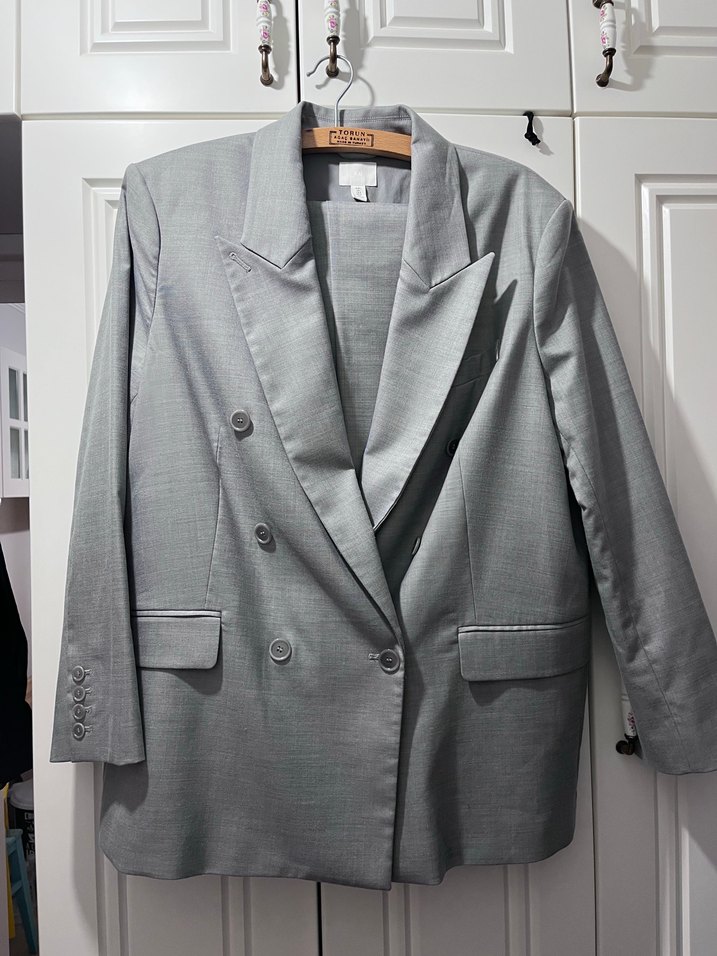 Gri Kadın Klasik Kesim Düğmeli Blazer Ceket Takım - Görsel 2