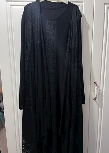 Siyah Uzun Kollu Rahat Kesim Pelerinli Kadın Elbise - Görsel 4