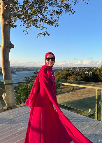 Pembe Pelerinli Uzun Kollu Abiye Elbise - Görsel 3