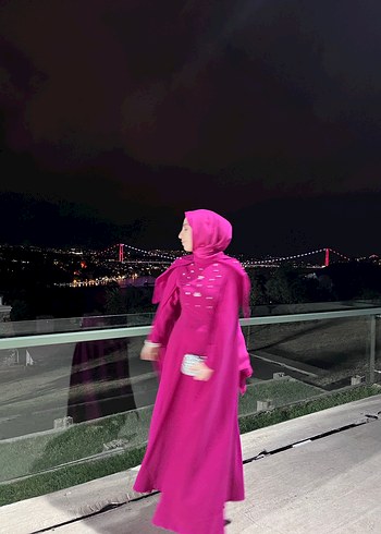 Pembe Pelerinli Uzun Kollu Abiye Elbise - Görsel 7