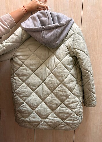 LC Waikiki Kapüşüyonlu mont