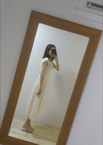 Uzun Beyaz Kadın Mezuniyet Elbisesi - Görsel 3