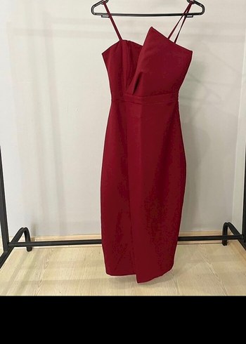 Kırmızı Midi Askılı Elbise - Görsel 3