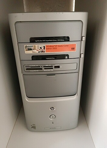 HP Bilgisayar kasası (Windows Xp Media Center edition 2005)