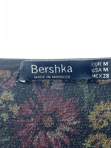 m Beden çeşitli Renk Bershka Kısa Elbise %70 İndirimli.