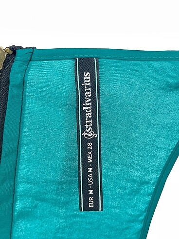 m Beden çeşitli Renk Stradivarius Bluz %70 İndirimli.