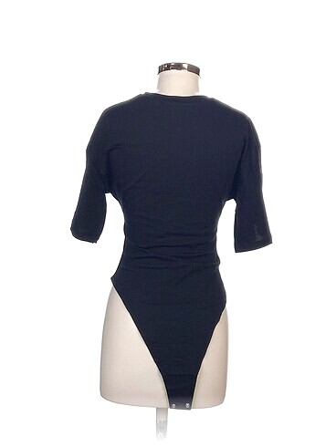 universal Beden Zara Bluz %70 İndirimli.