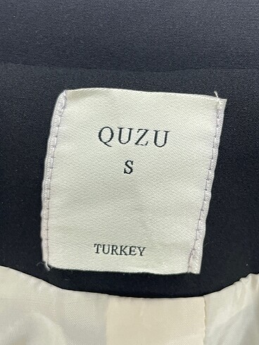 s Beden siyah Renk Quzu Blazer %70 İndirimli.