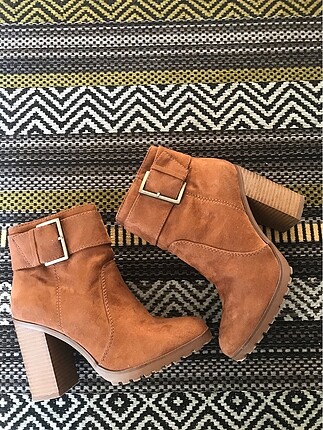 35 Beden Bershka topuklu bot bootie