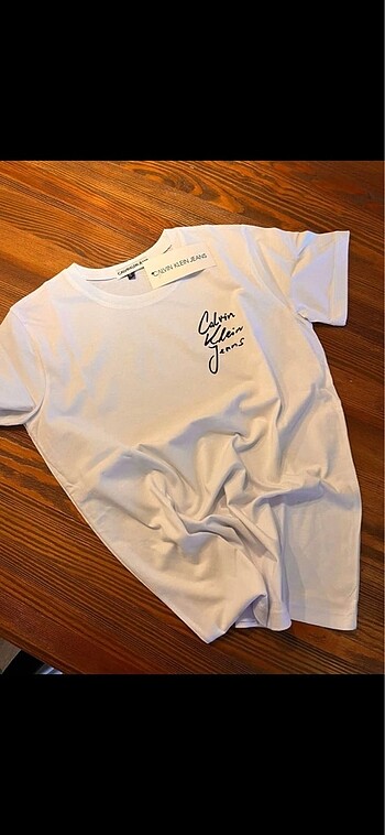 CK T-Shirt