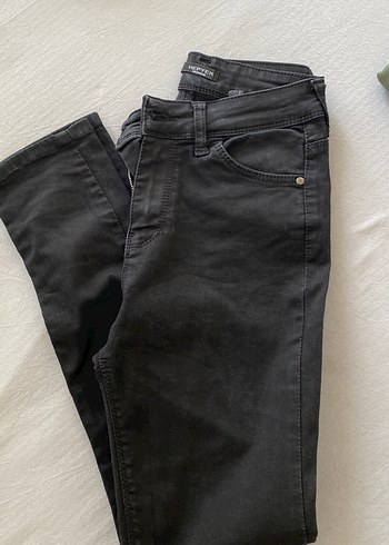Zara Siyah Kemerli Normal Boy Kadın Kot Pantolon