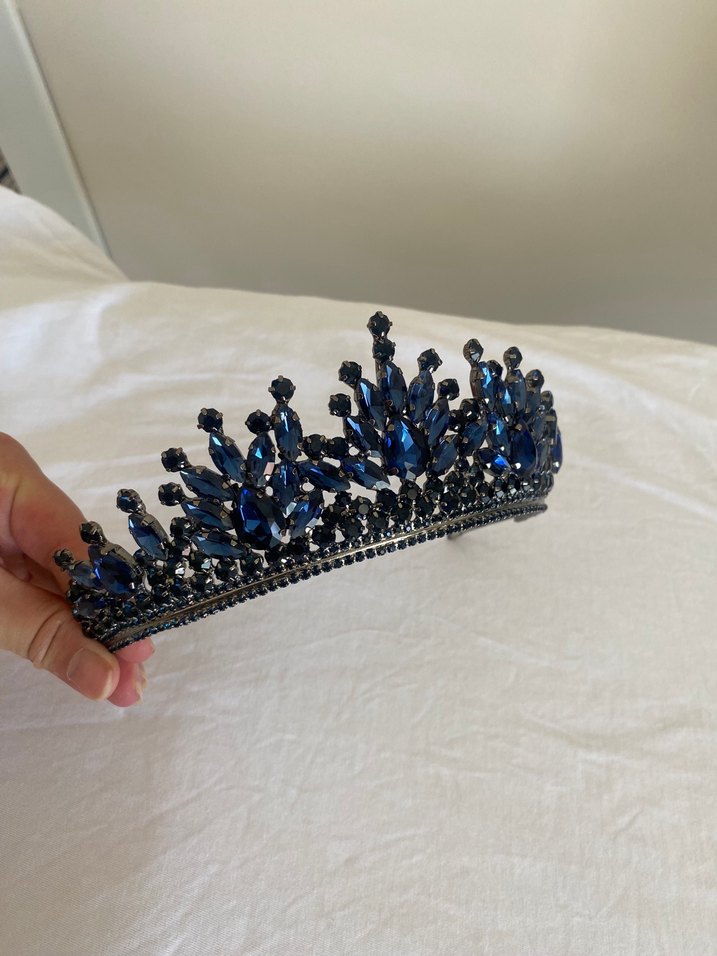 Mavi Cam Taşlı Gotik Taç - Görsel 2