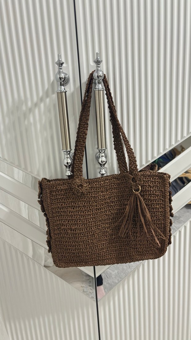 Püsküllü Kahverengi Örgü Kadın Çanta - Görsel 2