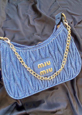 Miu Miu Zincir Detaylı Mavi Denim Çanta