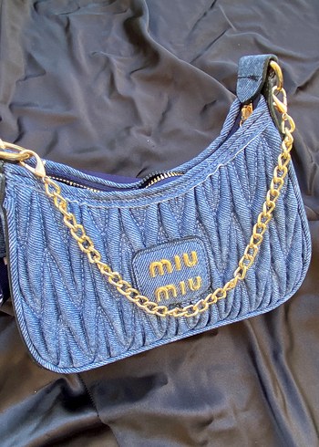 Miu Miu Miu Miu Zincir Detaylı Mavi Denim Çanta