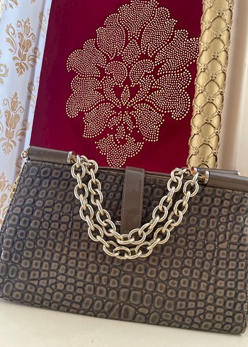 Zincir Detaylı Yılan Desenli Kadın El Çantası - Görsel 3