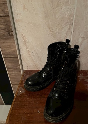 siyah kadın bot - Görsel 6