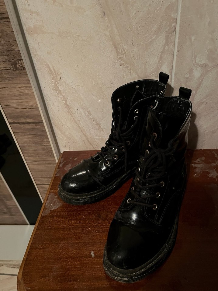 siyah kadın bot - Görsel 5