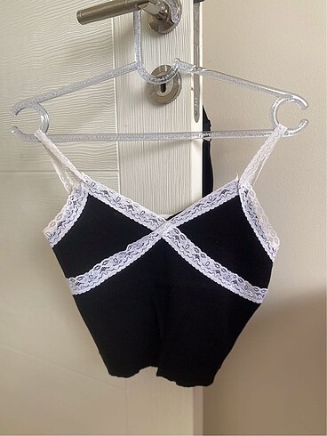 h&m dantelli crop