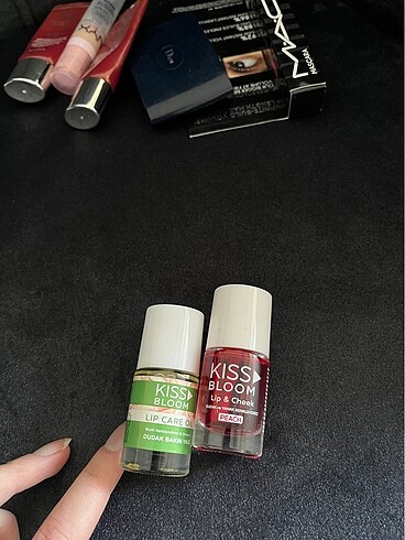 lip oil