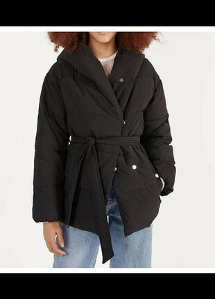 Bershka şişme mont 
