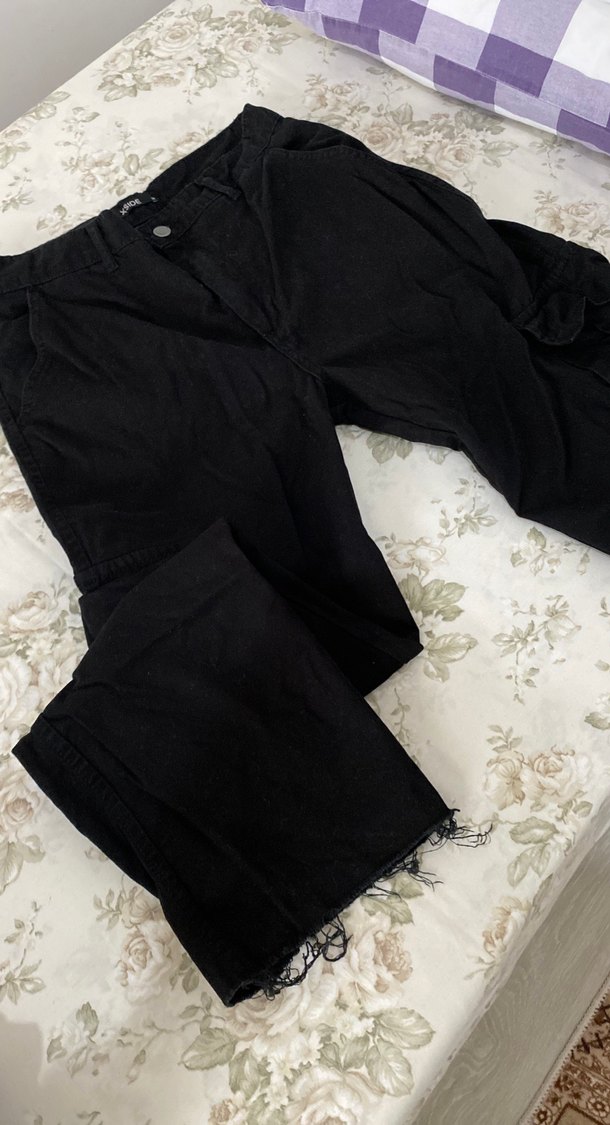 Siyah Düğmeli Kadın Keten Pantolon - Görsel 3