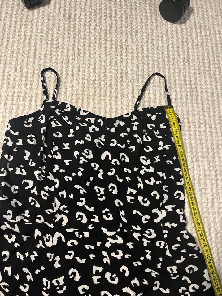 Siyah Beyaz Yılan Desenli Uzun Askılı Elbise - Görsel 3