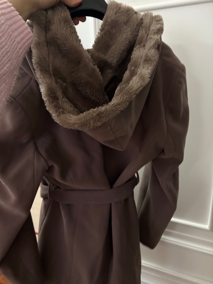 Kahverengi Peluş Detaylı Hamile Kabanı - Görsel 3